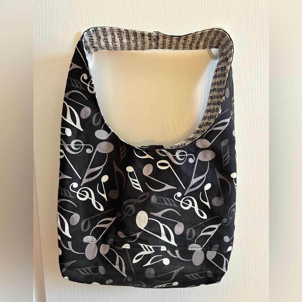 Black Musical Notes Pattern Women's Shoulder Bag - very cute!